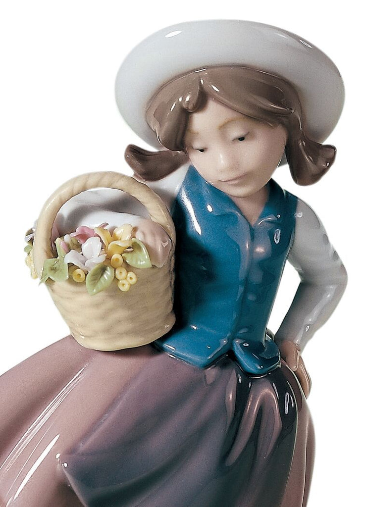 Sweet Scent Girl Figurine - Shukha Online Store