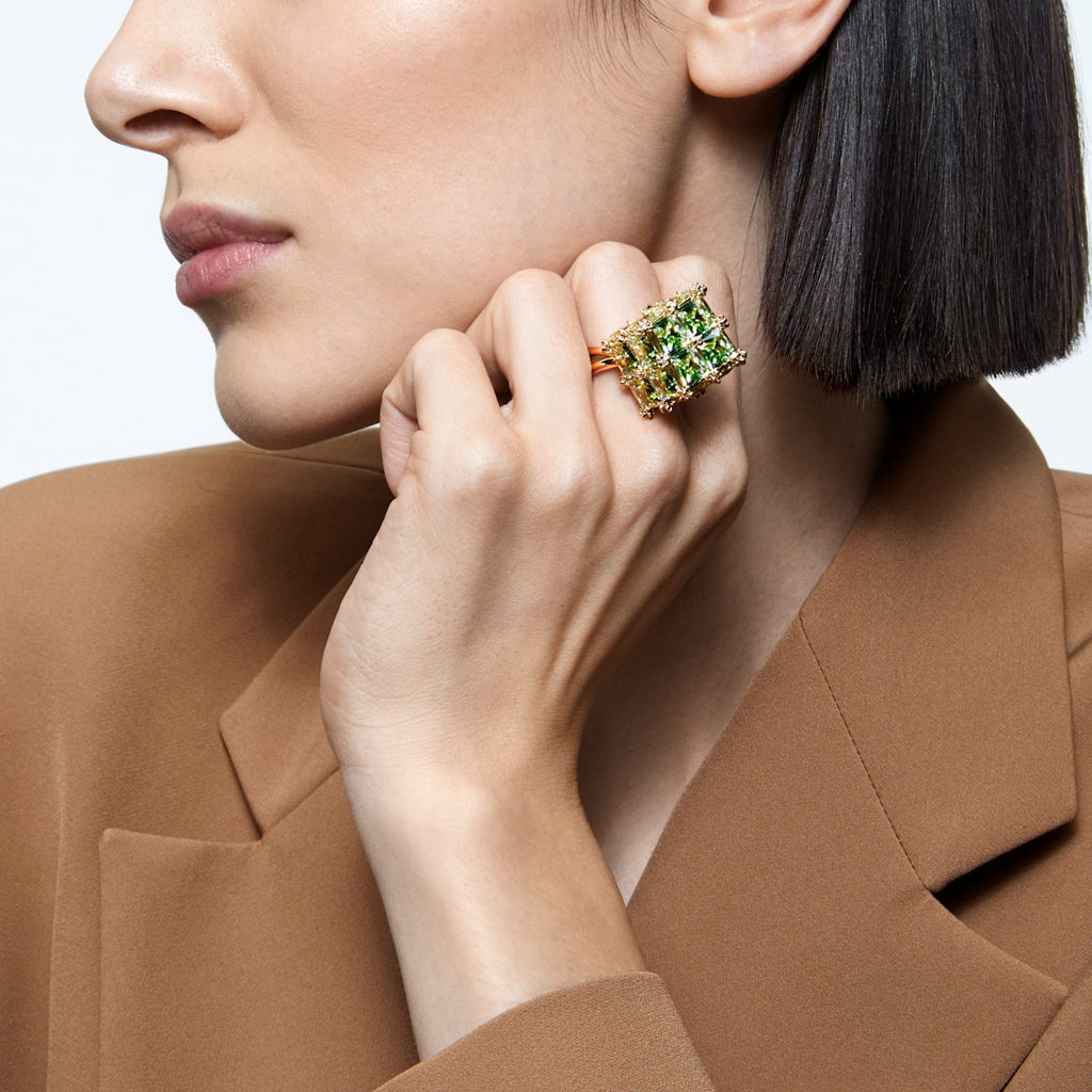 NEW Curiosa cocktail ring Square, Green, Gold-tone plated - Shukha Online Store